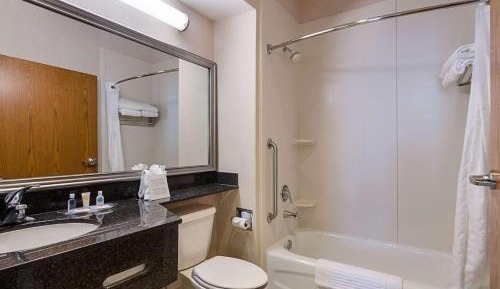 Queen Suite with Two Queen Beds