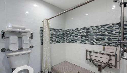 King Room - Accessible/Non-Smoking