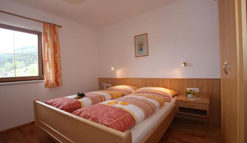 Comfort Two Bedroom Apartment with Balcony