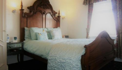 Deluxe Double Room with Shower