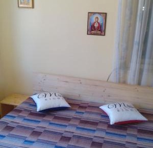 Standard Double Room with Shared Bathroom