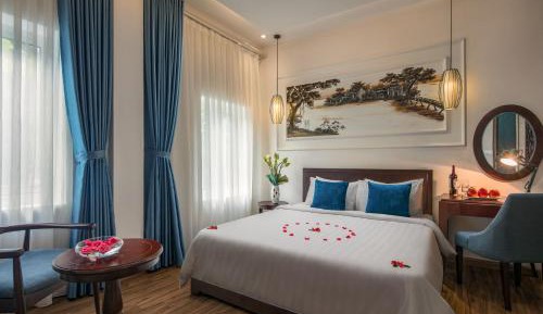 Deluxe Double or Twin Room