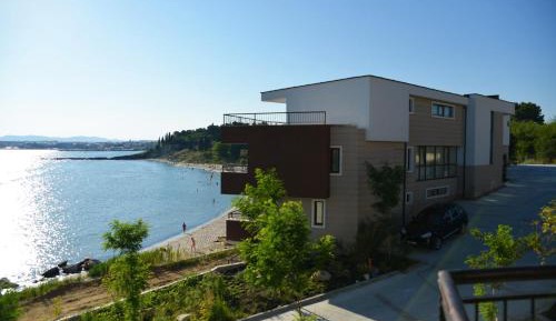 Apartment - Split Level