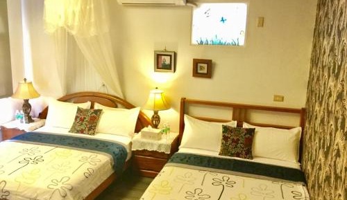 Quadruple Room with Bath