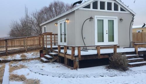 One-Bedroom Queen Bungalow