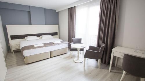 Luxury Triple Room
