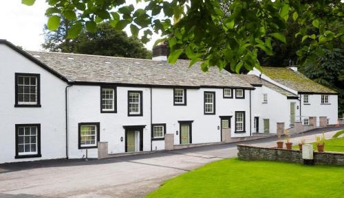 Lady of the Lake 2 Bedroom Apartment with Lakeview - Dog Friendly 