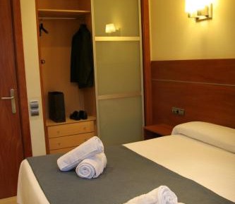 Two-Bedroom Apartment (3 Adults)
