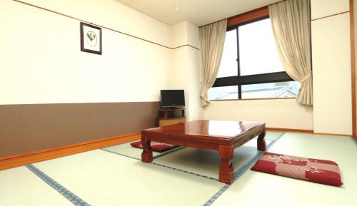 Japanese-Style Quadruple Room