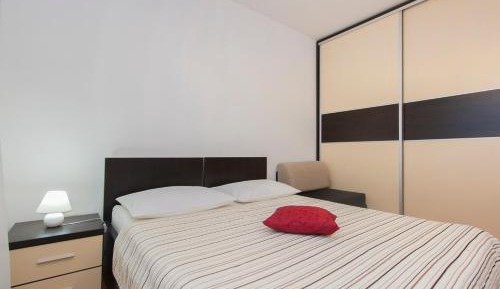 Apartment with Terrace and Sea View