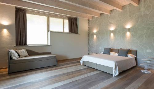 Junior Suite with Garden View