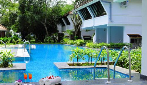 Meandering Pool Cottage