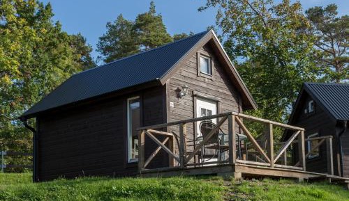 Economy Cottage with Patio