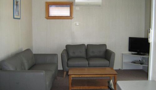 Deluxe Two-Bedroom Cabin
