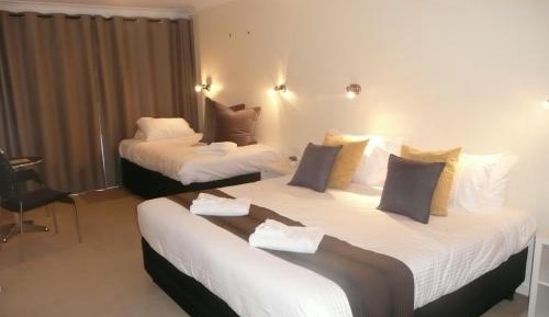 King Room with Spa Bath