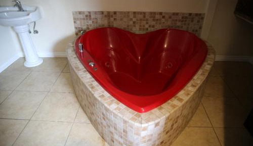 King Room with Spa Bath