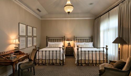 Classic Double Queen Room