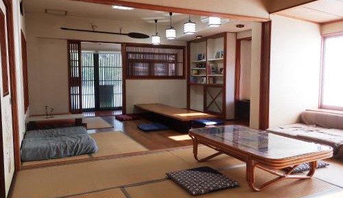 Japanese-Style Triple Room with Shared Bathroom
