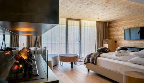 Queen Room with Garden View