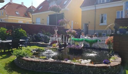 Economy Twin Room with Shared Bathroom (5, 6, 7)