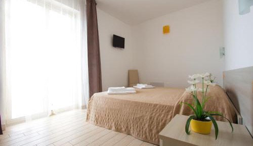 Quadruple Room with Sea View