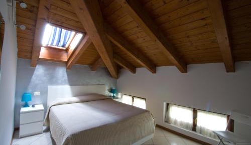 One-Bedroom Apartment - Attic