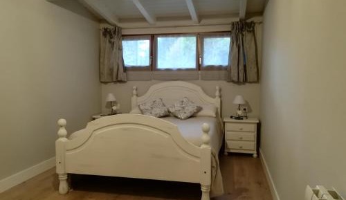Superior One-Bedroom Apartment