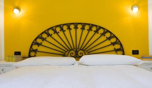 Double or Twin Room with Shared Bathroom