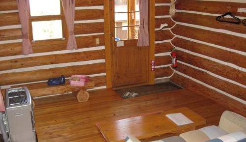 Cottage with Loft (4 adult)