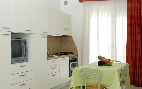 One-Bedroom Apartment (4 Adults)