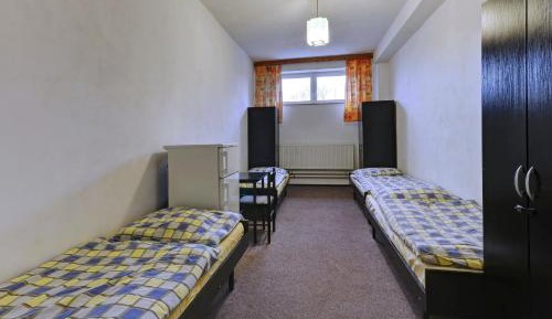 Quintuple Room with Shared Bathroom