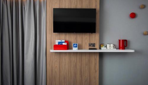 Standard Twin Room with Free Hot Breakfast