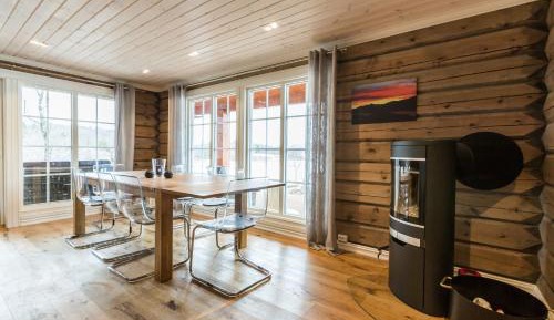 Four-Bedroom Holiday Home