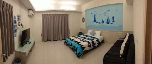 Economy Quadruple Room with Shared Bathroom
