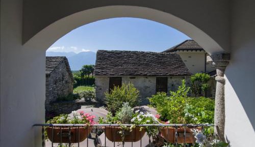 Apartment (6 Adults)