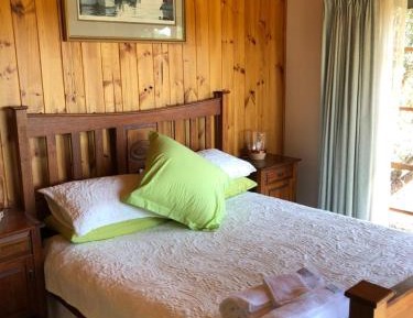 Deluxe Queen Suite