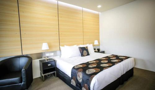 Standard Queen Room