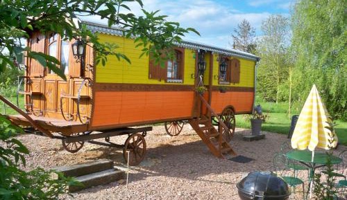 Roulotte (2 Adults + 2 Children)