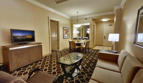 King Suite with Spa Bath