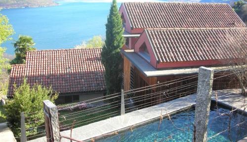 Apartment with Lake View