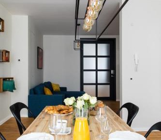 Deluxe Apartment