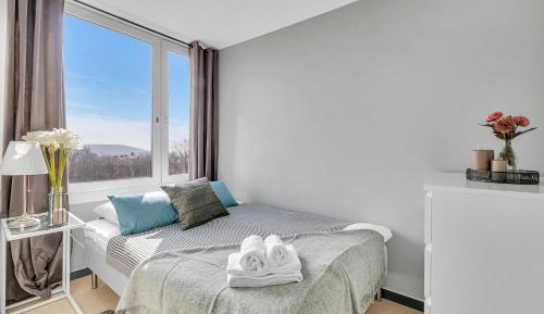One-Bedroom Apartment For Two