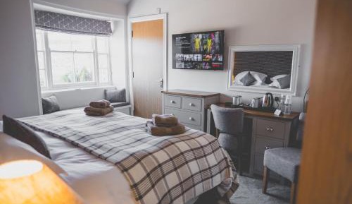 Superior Deluxe Double or Twin Room 