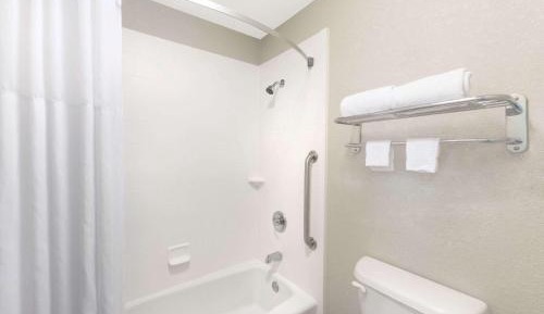 Studio Suite with Two Queen Beds - Non-Smoking