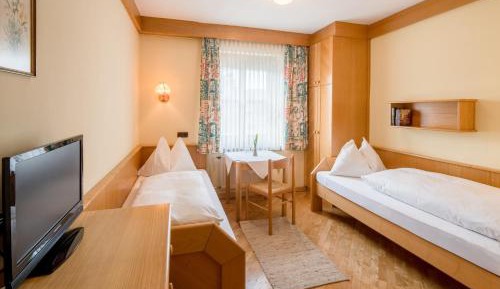 Budget Twin Room