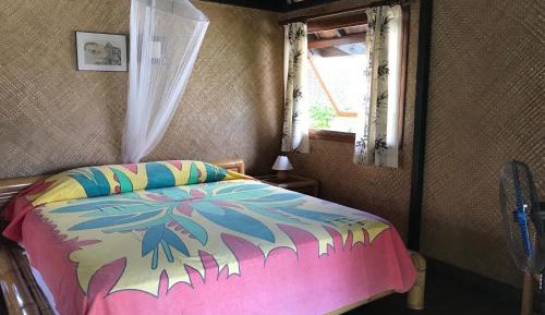 Bungalow with Garden View