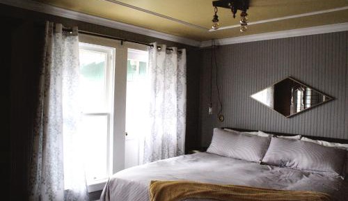 King Suite with Balcony