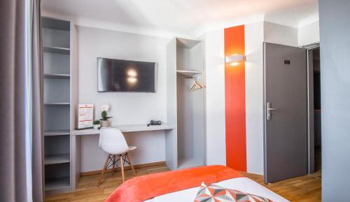 Small Single Room