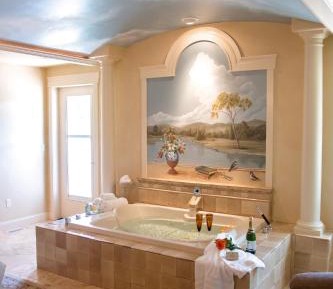 Queen Suite with Spa Bath