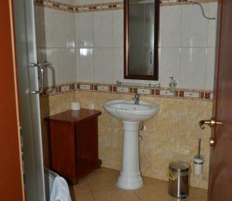 Triple Room with Private Bathroom